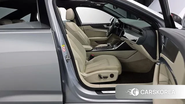 Audi A6 (C8) 2020 Серебристо-серый из Кореи, фото 2