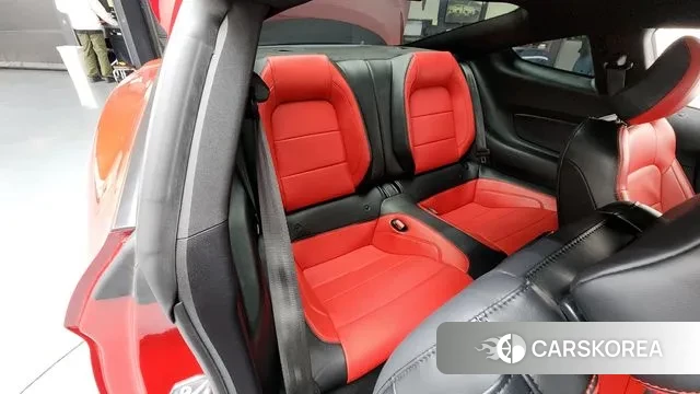 Ford Mustang 2021 Красный из Кореи, фото 2