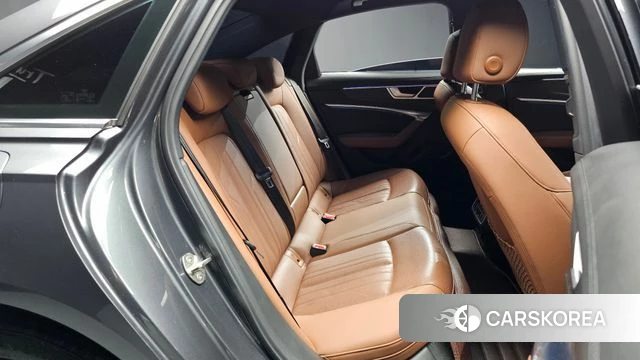 Audi A6 (C8) 2021 Серый из Кореи, фото 2