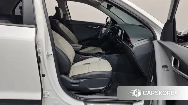 Kia Di Ol Nu Niro 2022 Белый из Кореи, фото 2