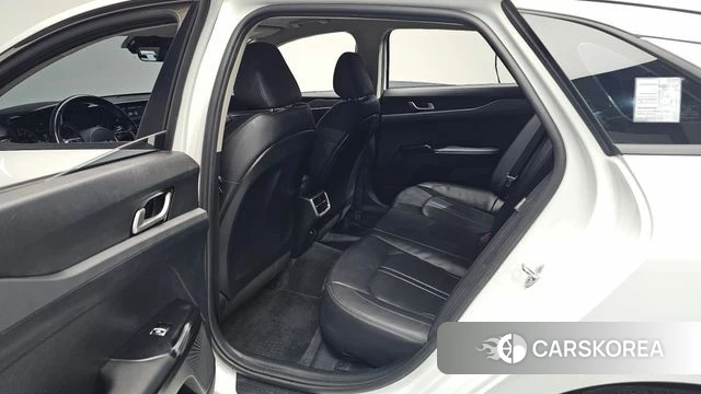 Kia K5 3rd generation 2022 Белый из Кореи, фото 2