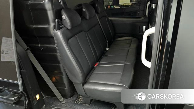 Hyundai Staria 2022 Черный из Кореи, фото 2