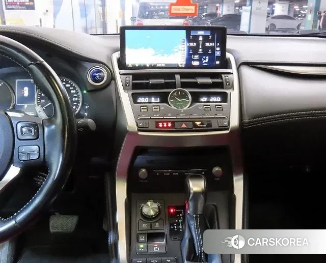 Lexus NX300h 2019 Серый из Кореи, фото 2