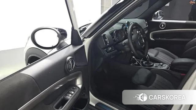 Mini Cooper S Countryman 2024 Белый из Кореи, фото 2