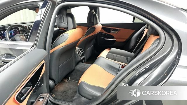 Mercedes-Benz C-Class W206 2022 Серый из Кореи, фото 2