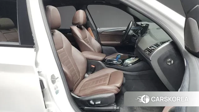 BMW iX3 2022 Белый из Кореи, фото 2