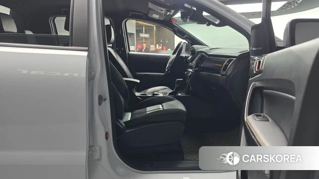 Ford Ranger 3rd Generation 2021 Белый из Кореи, фото 2