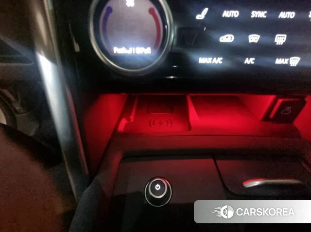 Land Rover Discovery 5 2025 Белый из Кореи, фото 2