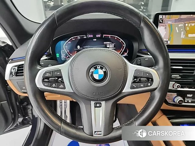 BMW 5 Series (G30) 2021 Черный из Кореи, фото 2