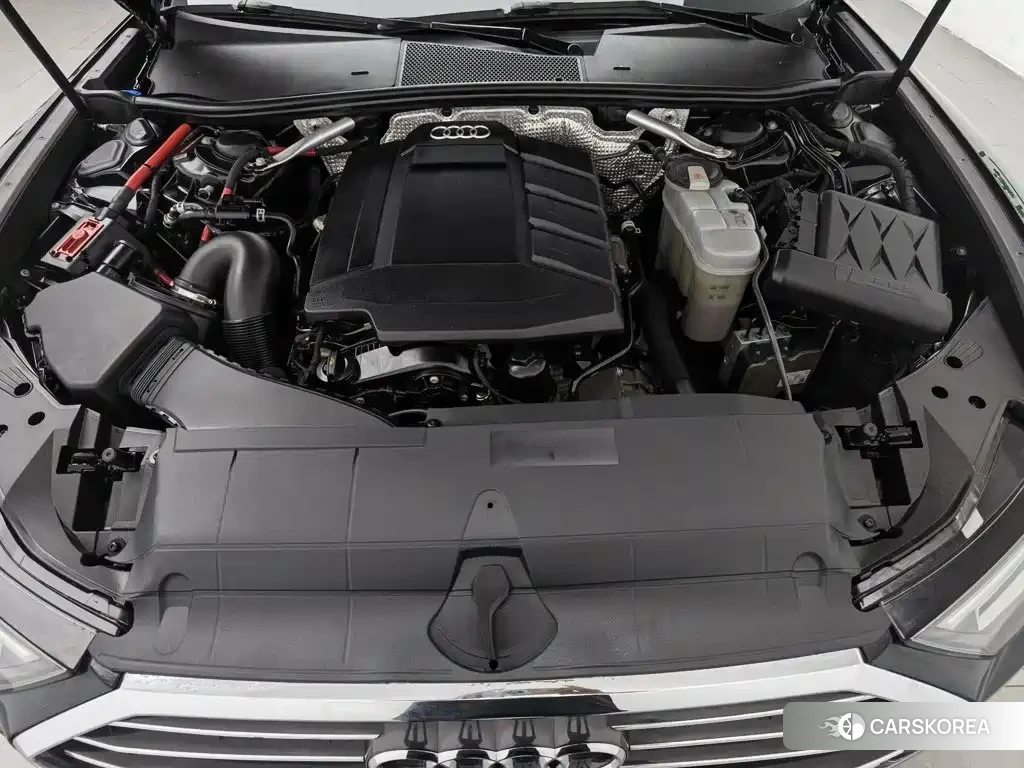 Audi A6L 2019 Черный из Китая, фото 2