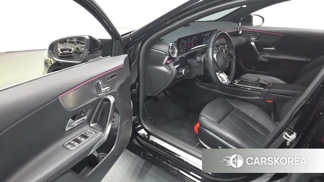 Mercedes-Benz A-Class W177 2025 Черный из Кореи, фото 2