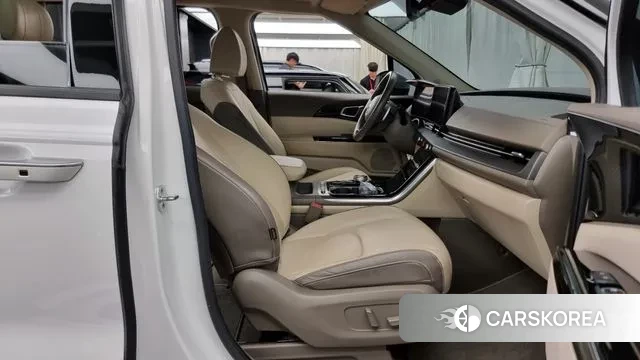 Kia Carnival 4th generation 2021 Белый из Кореи, фото 2