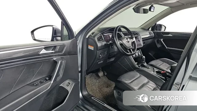 Volkswagen Tiguan Allspace 2018 Серый из Кореи, фото 2