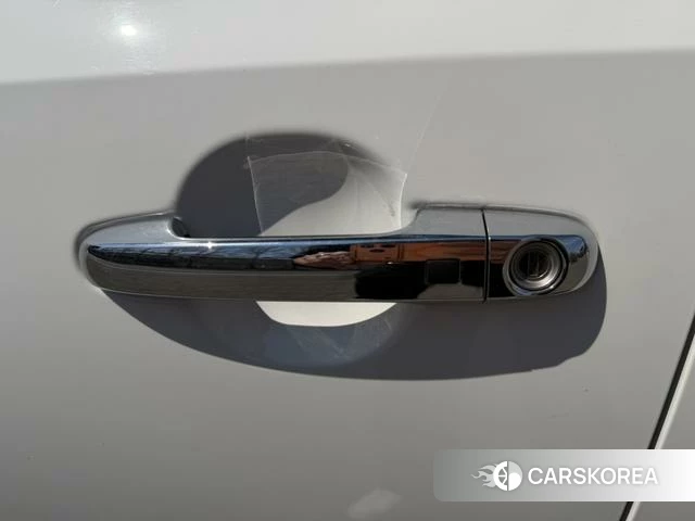 Kia Yi Ran 2022 Белый из Китая, фото 2
