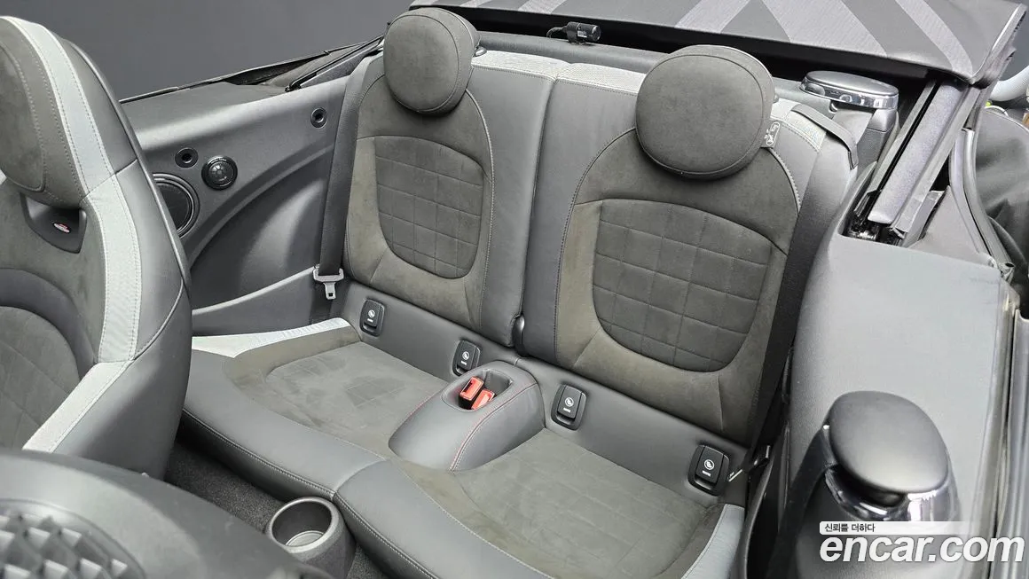 Mini Cooper S Convertible 2020 Зеленый из Кореи, фото 2