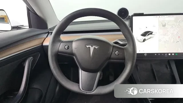 Tesla Model 3 2021 Белый из Кореи, фото 2
