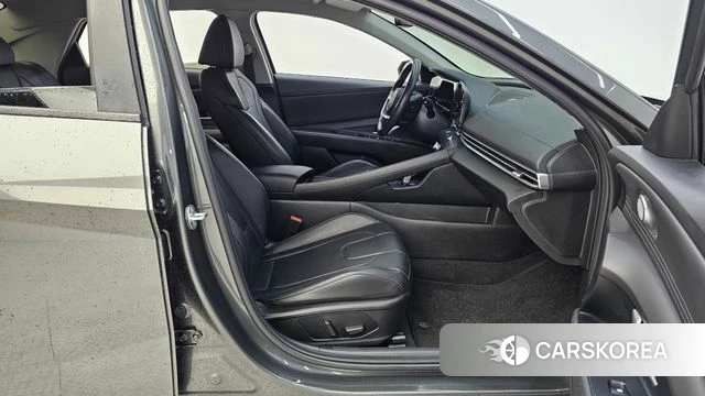 Hyundai The New Avante (CN7) 2023 Серый из Кореи, фото 2