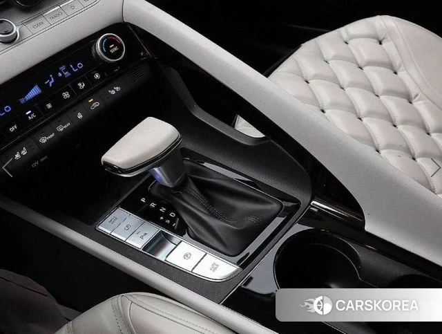 Hyundai Avante (CN7) 2021 Серебристо-серый из Кореи, фото 2