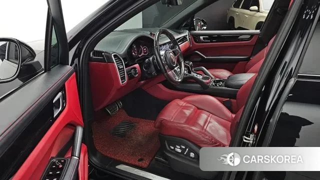 Porsche Cayenne (PO536) 2019 Черный из Кореи, фото 2