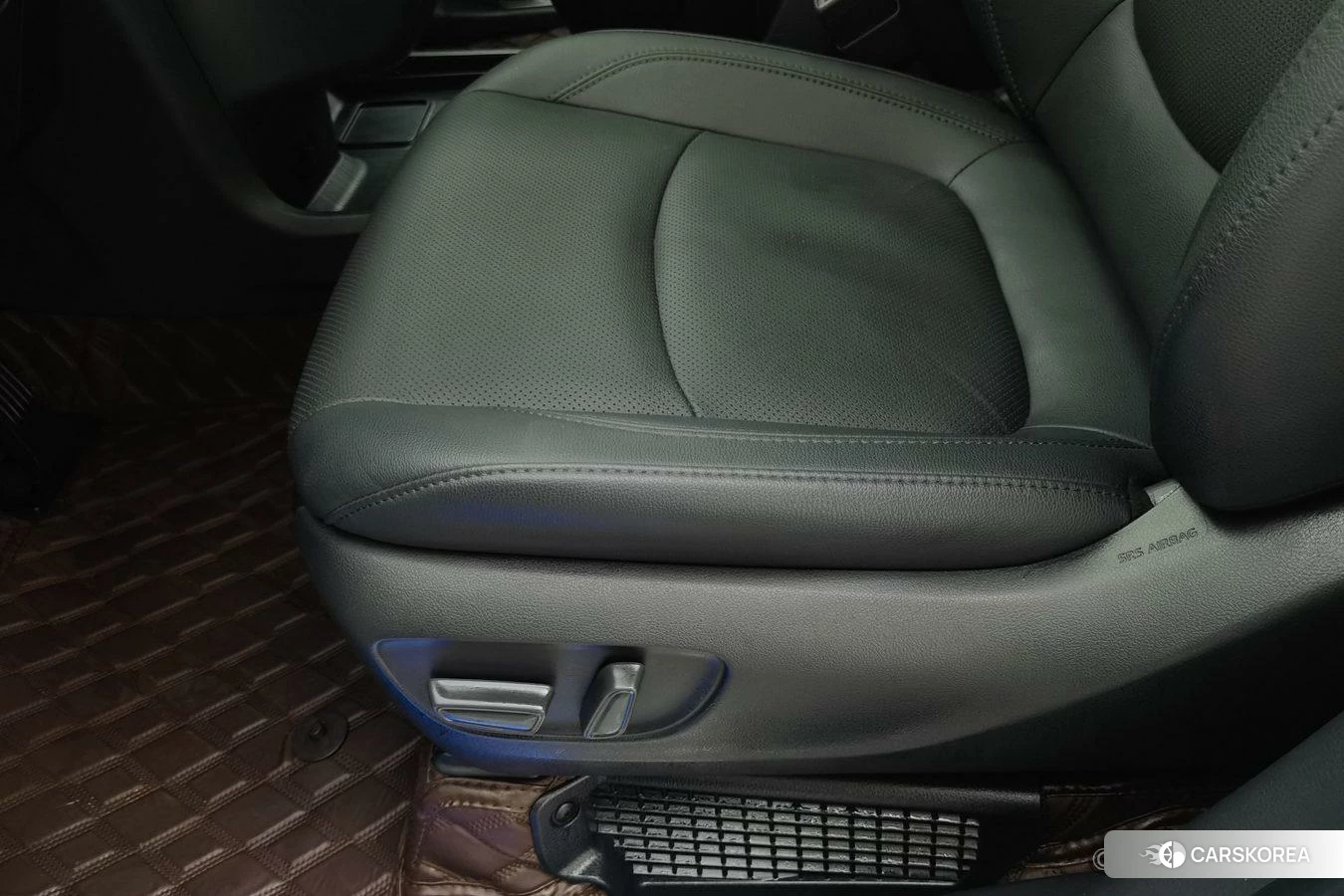 Toyota Sienna 2021 Белый из Китая, фото 2