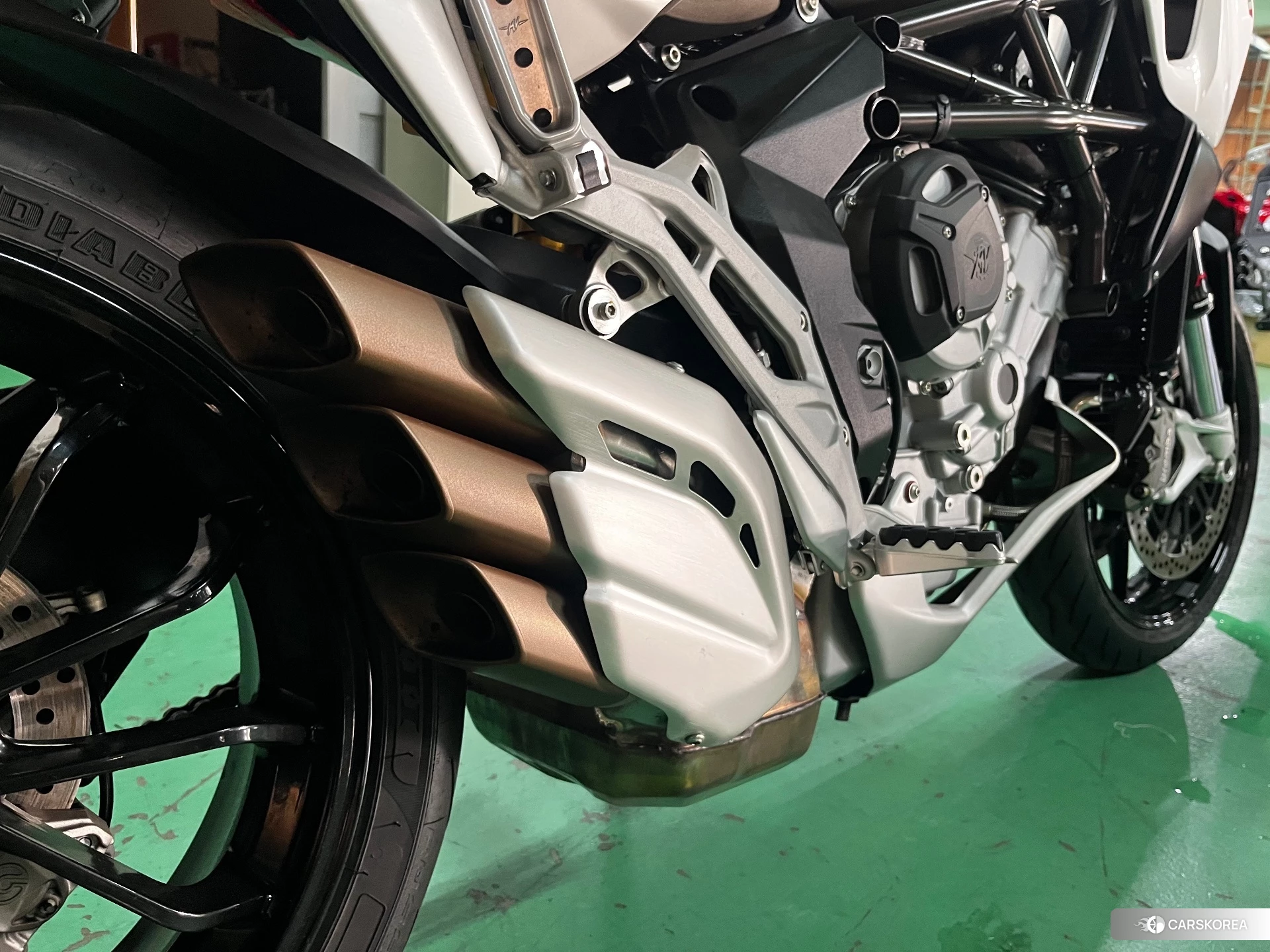 Проданный MV AGUSTA STRADALE 800 2015 из Японии, фото 4