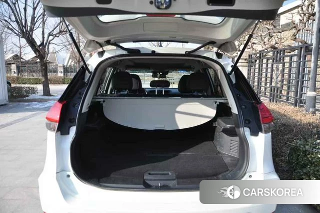 Nissan Qijun 2023 Белый из Китая, фото 2