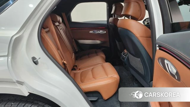 Genesis GV70 2025 Белый из Кореи, фото 2