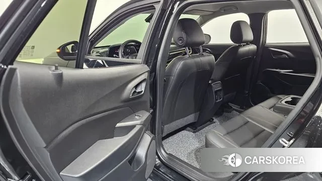 Chevrolet (GM Daewoo) Trax Crossover 2023 Черный из Кореи, фото 2