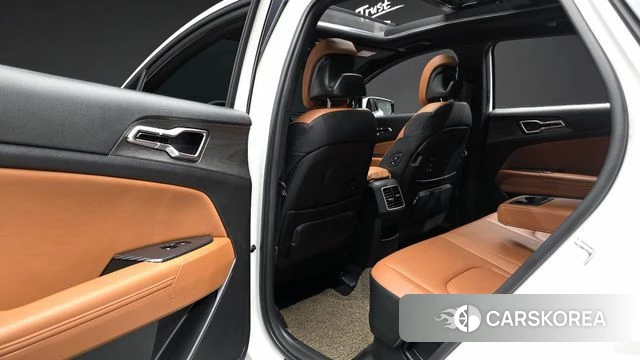 Kia Sportage 5th Generation Hybrid 2021 Белый из Кореи, фото 2