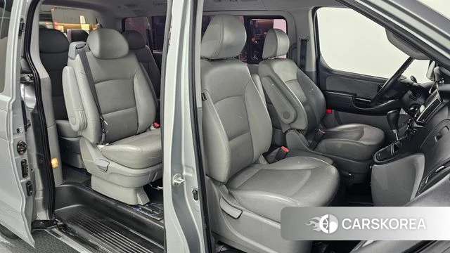 Hyundai The New Grand Starex 2019 Серебряный из Кореи, фото 2