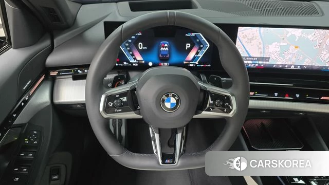 BMW 5 Series (G60) 2024 Черный из Кореи, фото 2