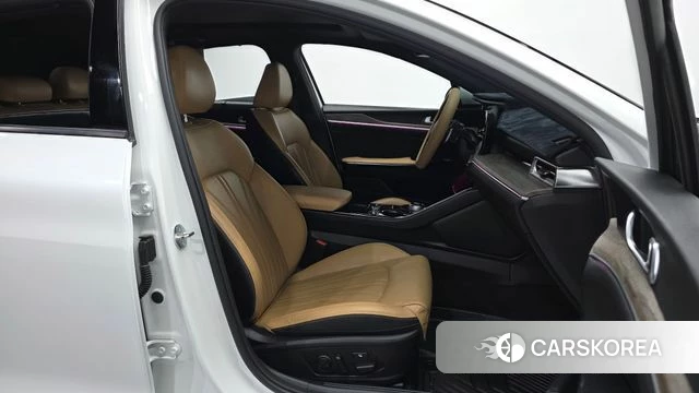 Kia K5 3rd generation 2023 Белый из Кореи, фото 2