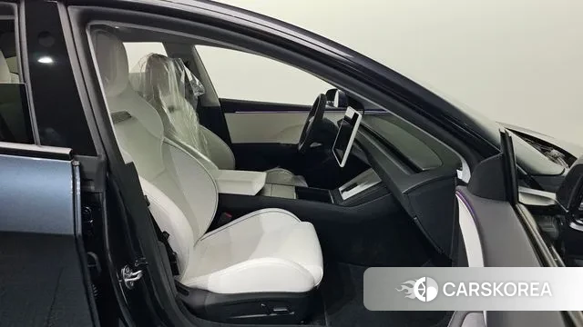 Tesla Model 3 2025 Серый из Кореи, фото 2