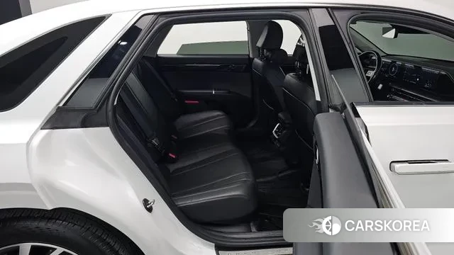 Hyundai Grandeur (GN7) 2023 Белый из Кореи, фото 2