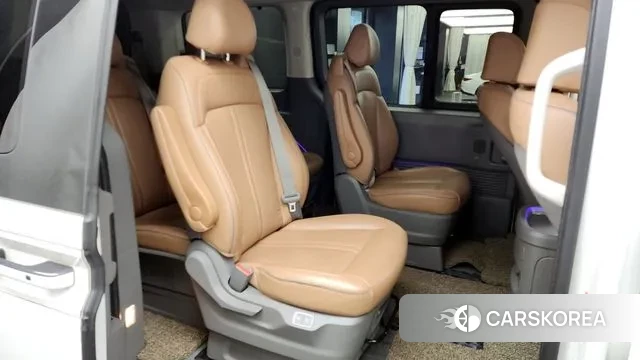 Hyundai Staria 2022 Белый из Кореи, фото 2