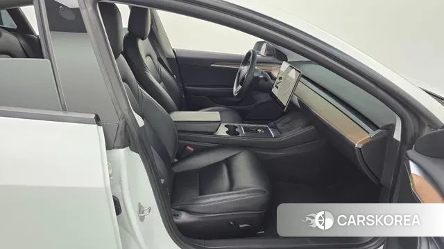 Tesla Model 3 2021 Белый из Кореи, фото 2