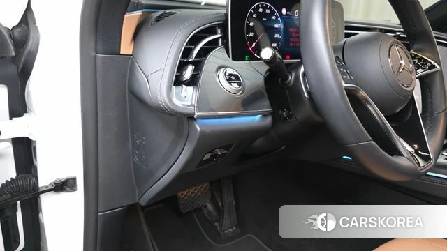 Mercedes-Benz E-Class W214 2024 Белый из Кореи, фото 2