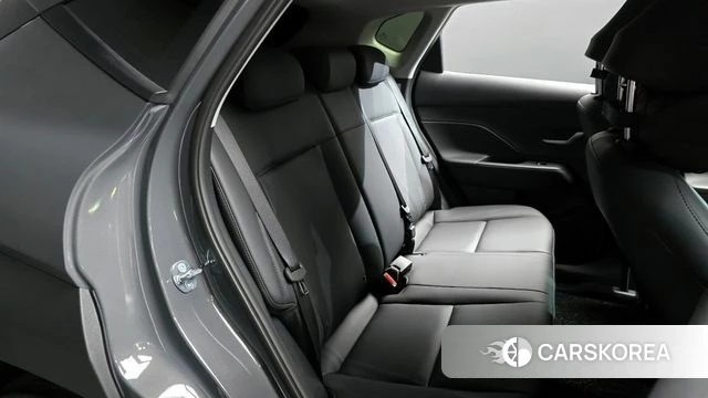 Hyundai Kona (SX2) 2026 Серебристо-серый из Кореи, фото 2