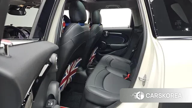 Mini Cooper S 2021 Жемчужный цвет из Кореи, фото 2