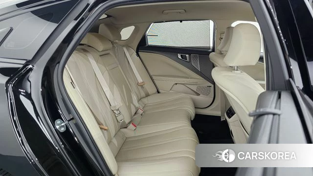 Kia The New K8 Hybrid 2024 Черный из Кореи, фото 2