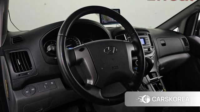 Hyundai The New Grand Starex 2021 Серебристо-серый из Кореи, фото 2