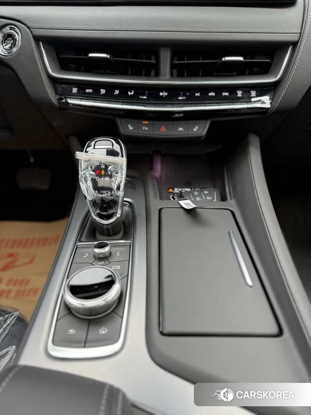 Cadillac CT5 2026 Черный из Китая, фото 2