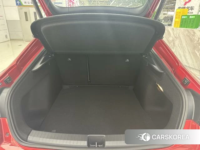Volkswagen Lingdu 2025 Красный из Китая, фото 2