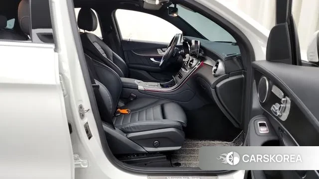 Mercedes-Benz GLC-Class X253 2023 Белый из Кореи, фото 2