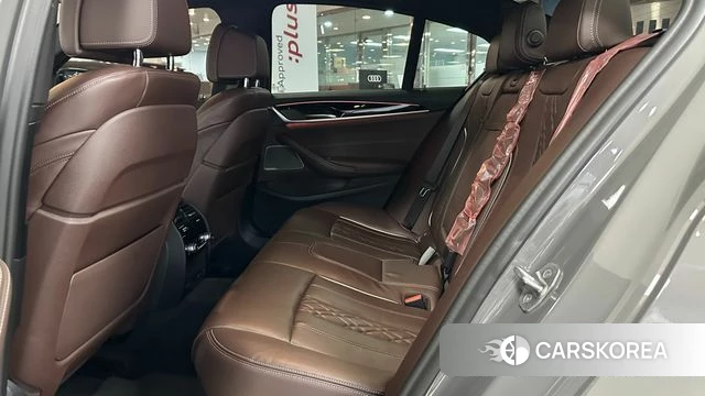BMW 5 Series (G30) 2021 Серый из Кореи, фото 2