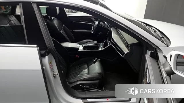 Audi A7 (4K) 2020 Белый из Кореи, фото 2