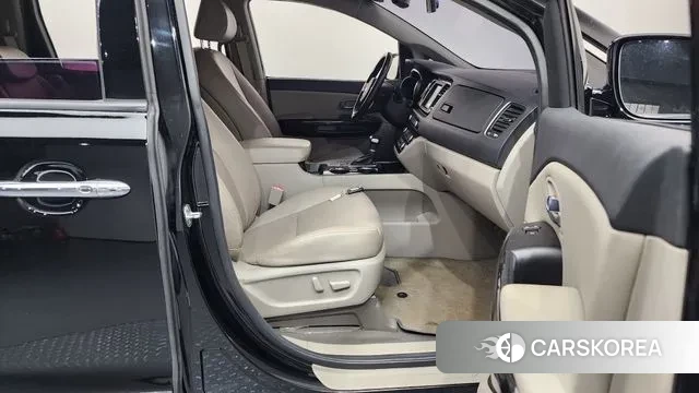 Kia The New Carnival 2020 Черный из Кореи, фото 2