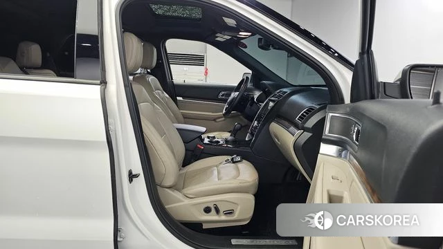 Ford Explorer 2018 Белый из Кореи, фото 2