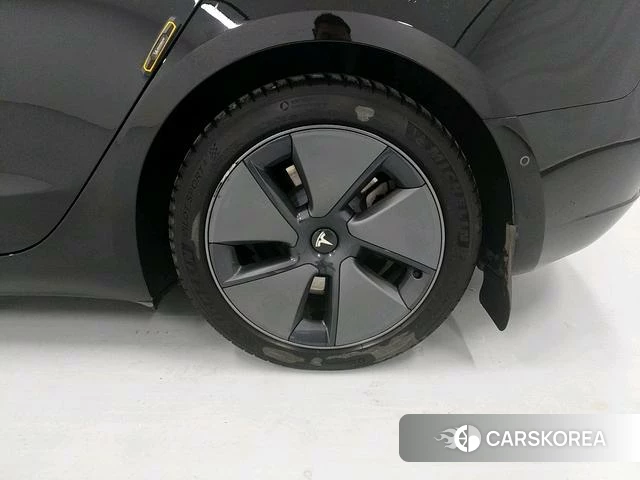 Tesla Model 3 2021 Черный из Китая, фото 2