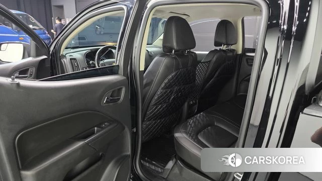 Chevrolet (GM Daewoo) Real New Colorado 2022 Черный из Кореи, фото 2